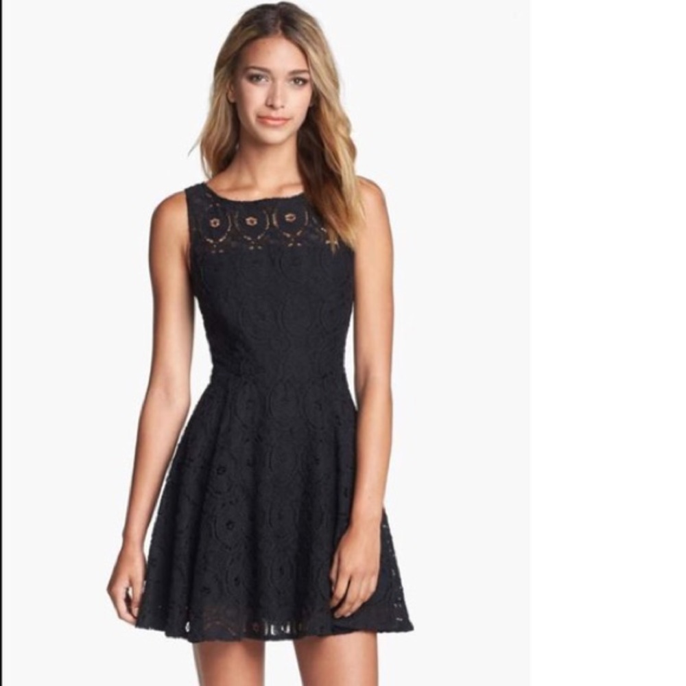 BB Dakota Nordstrom’s black lace dress.
